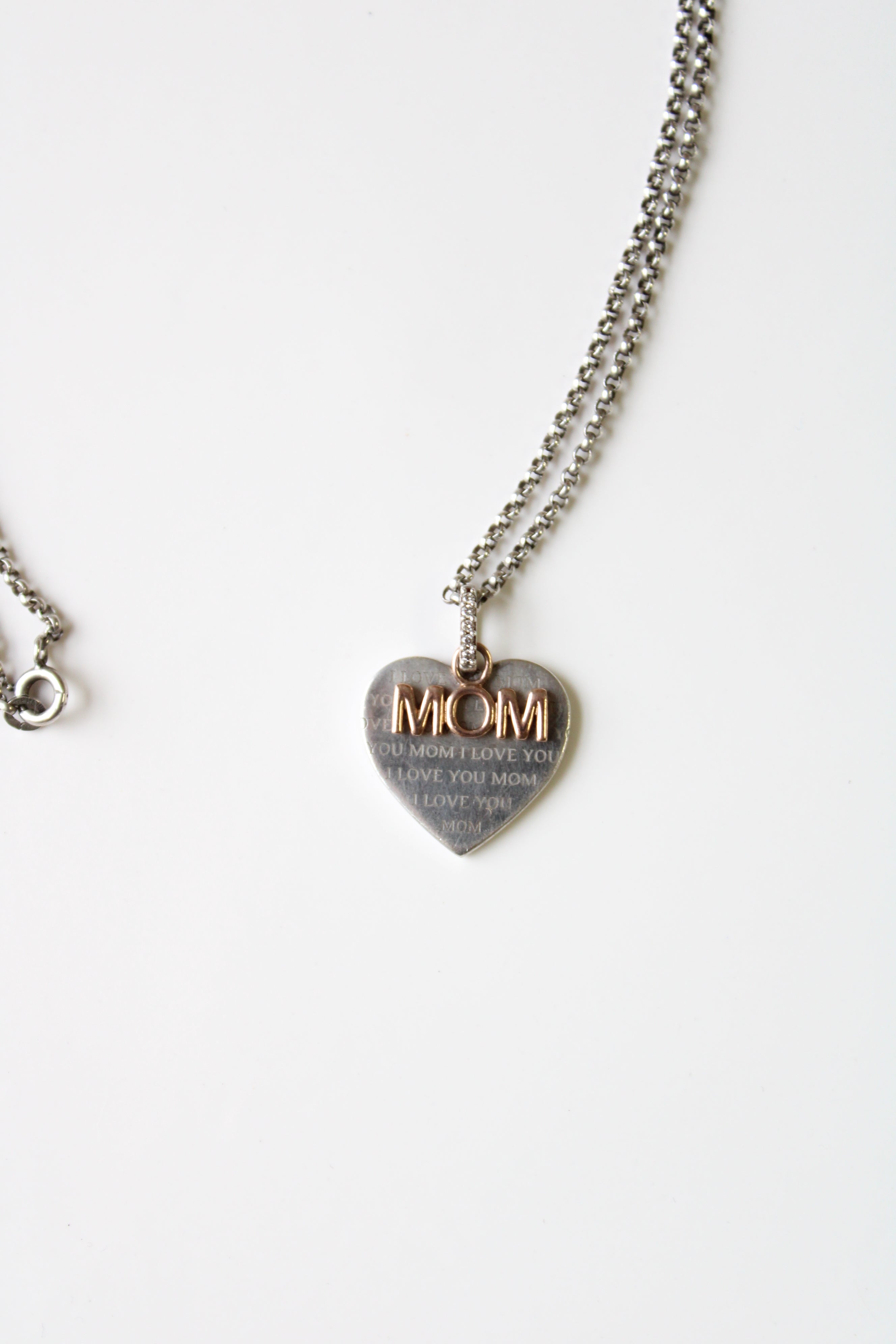 "Mom" Heart Pendant Necklace