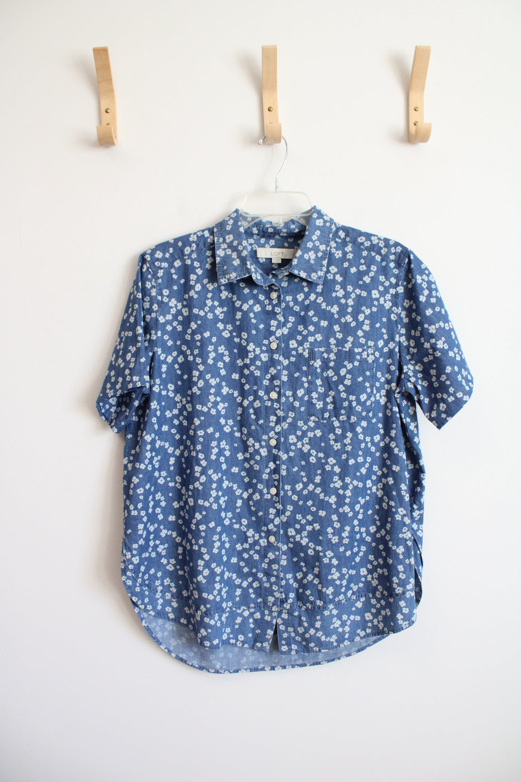 LOFT Blue Chambray Floral Button Down Top | M