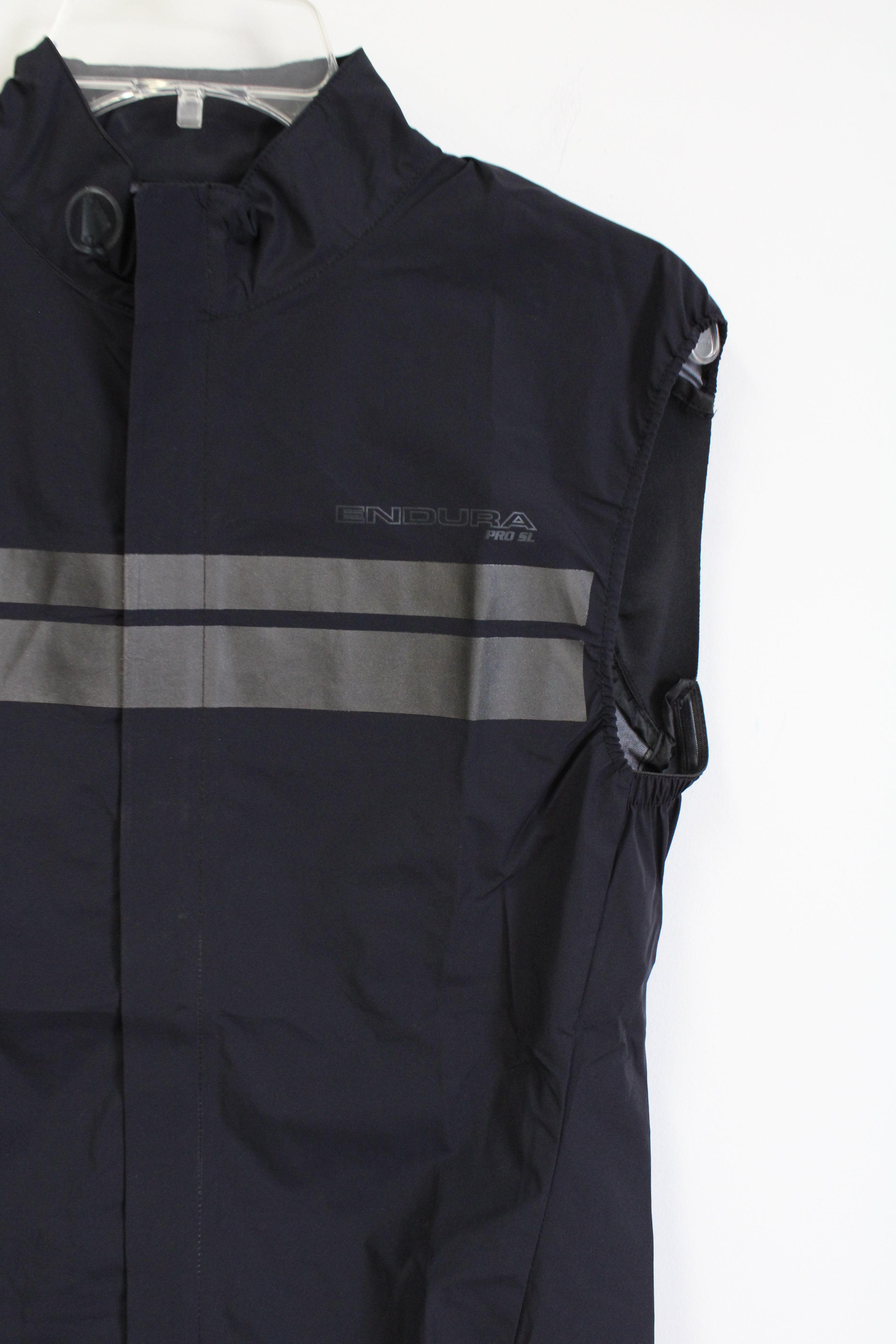 Endura Pro SL Thermal Windproof Jacket II: Winter Training Insulation Black Vest | S