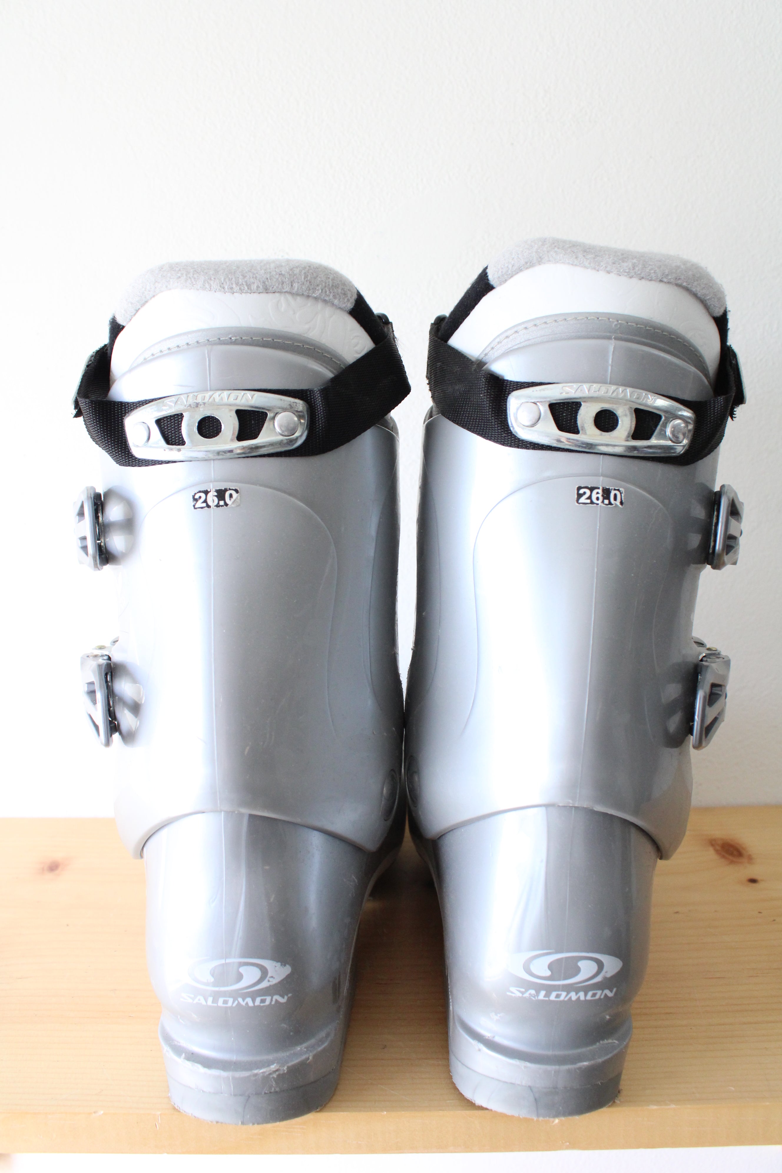 salomon 4 divine mondo ski boots Salomon Divine 4 Ski Boots Size 26 (Women's 9, Men's 8) – Jubilee Thrift