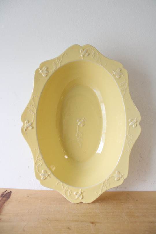 Temptations By Tara Bee-lieve 3 Quart Yellow Oval Serving Dish