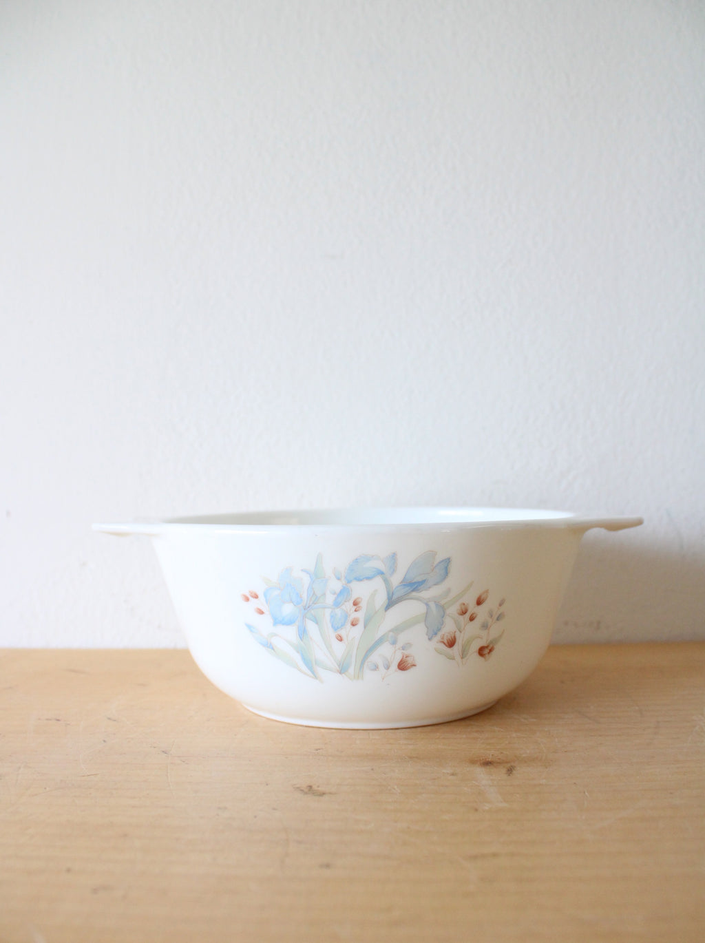 Pyrex England Blue Iris White Small Baking Dish