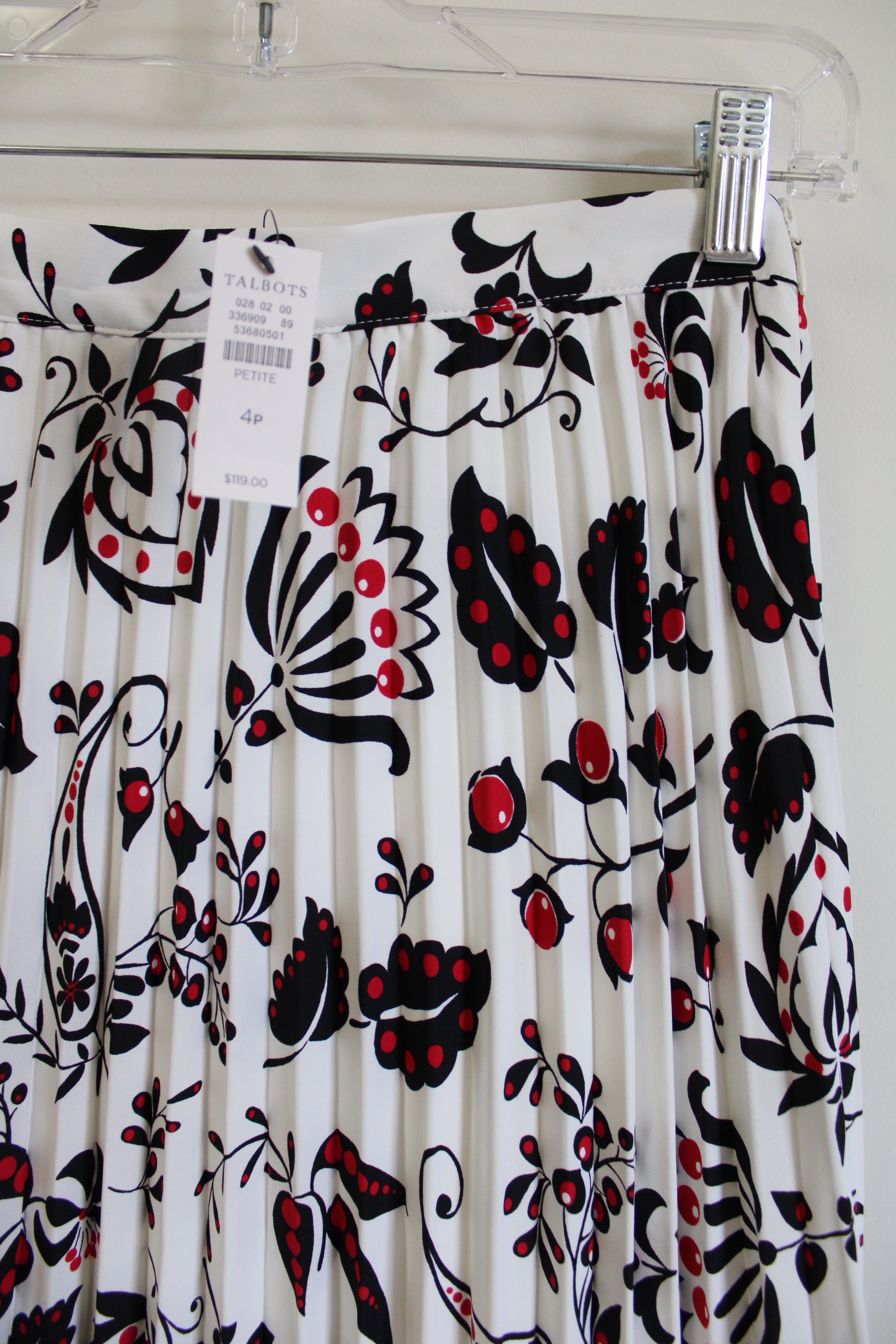 NEW Talbots White Black Red Floral Pleated Skirt | 4 Petite