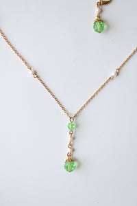 1928 Gold Green Stone Pearl Necklace & Earring Set