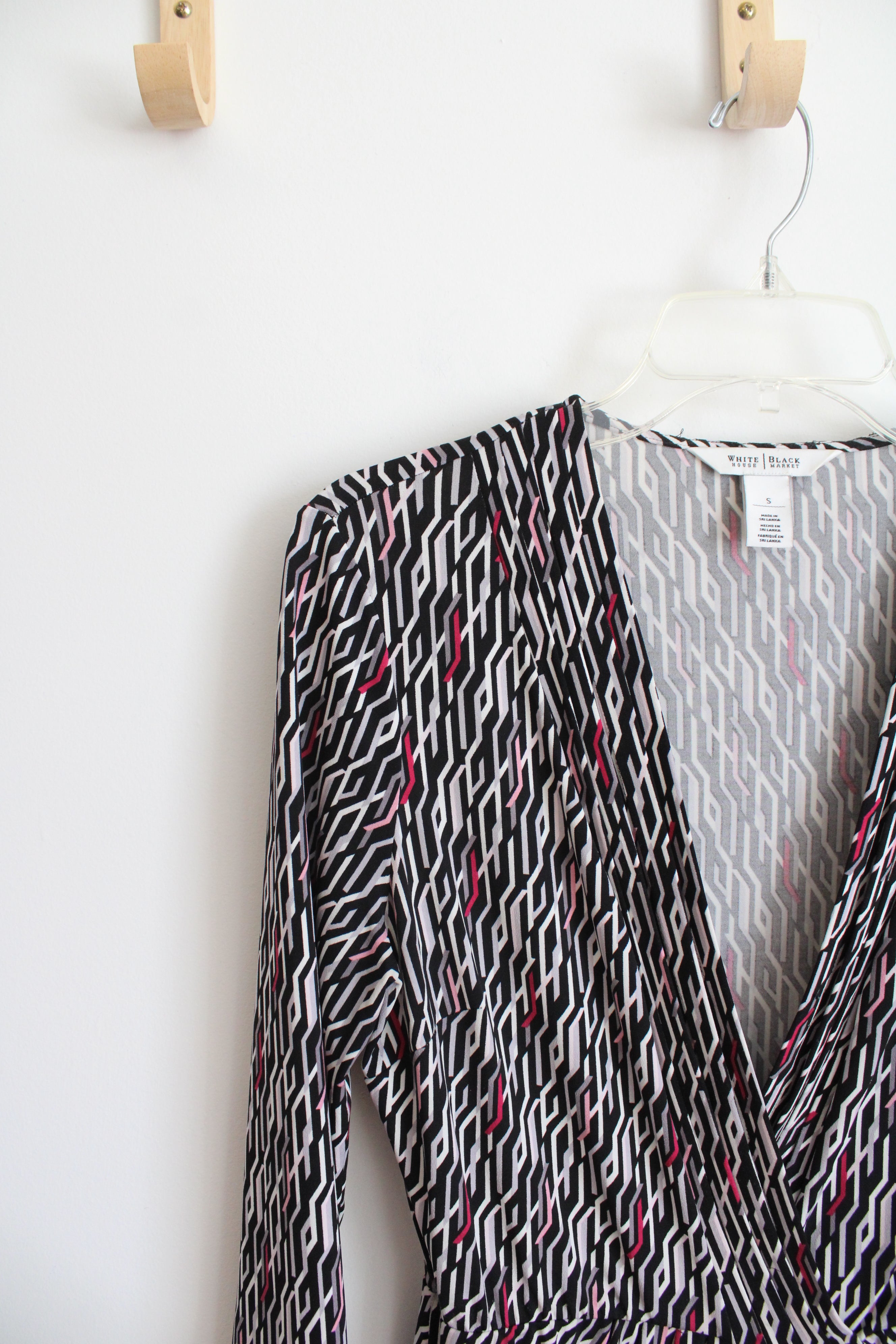 White House Black Market Black White & Pink Patterned Dress White House Black Market Black White & Pink Patterned Dress