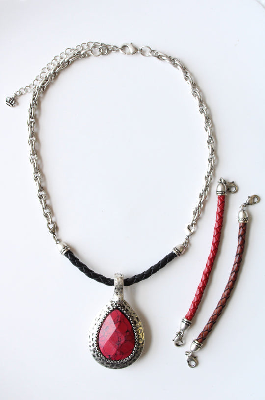 Premier Designs Customizable Necklace