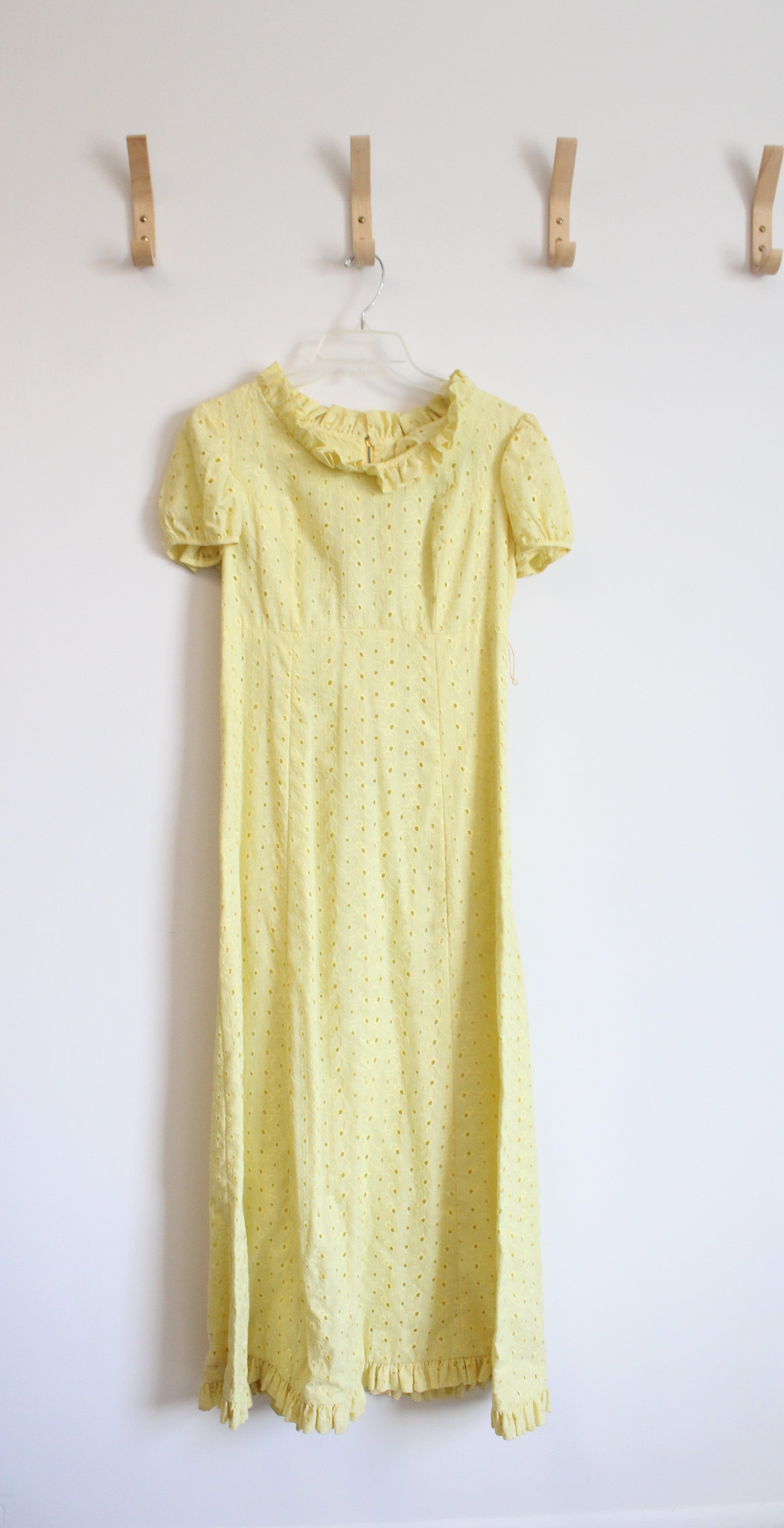 Yellow Eyelet Ruffled Neck Costume Dress | S/M