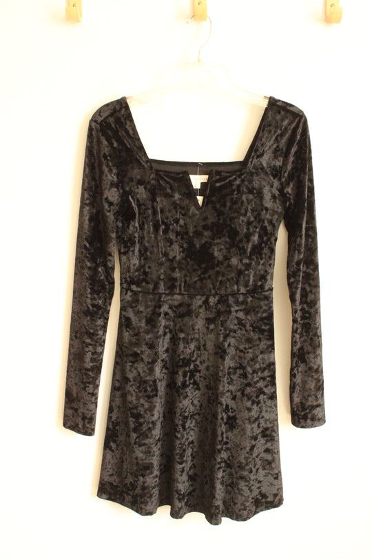 NEW Aeropostale Black Velvet Fit and Flare LS Dress with Princess Cut Neckline | M