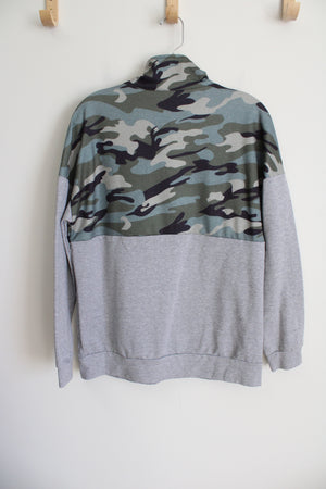 Green Gray 1/4 Zip Pullover Sweatshirt | M