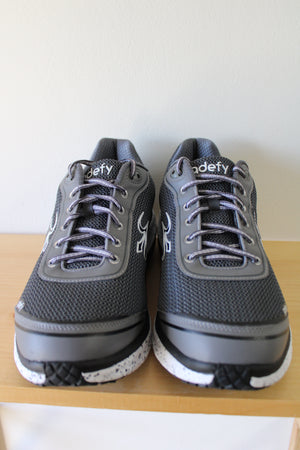 GDefy Comfort Fit Gravity Defyer Gray Sneaker | Size 14