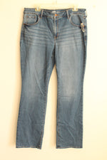 NEW Old Navy Mid-rise Bootcut Medium Wash Jeans | 16