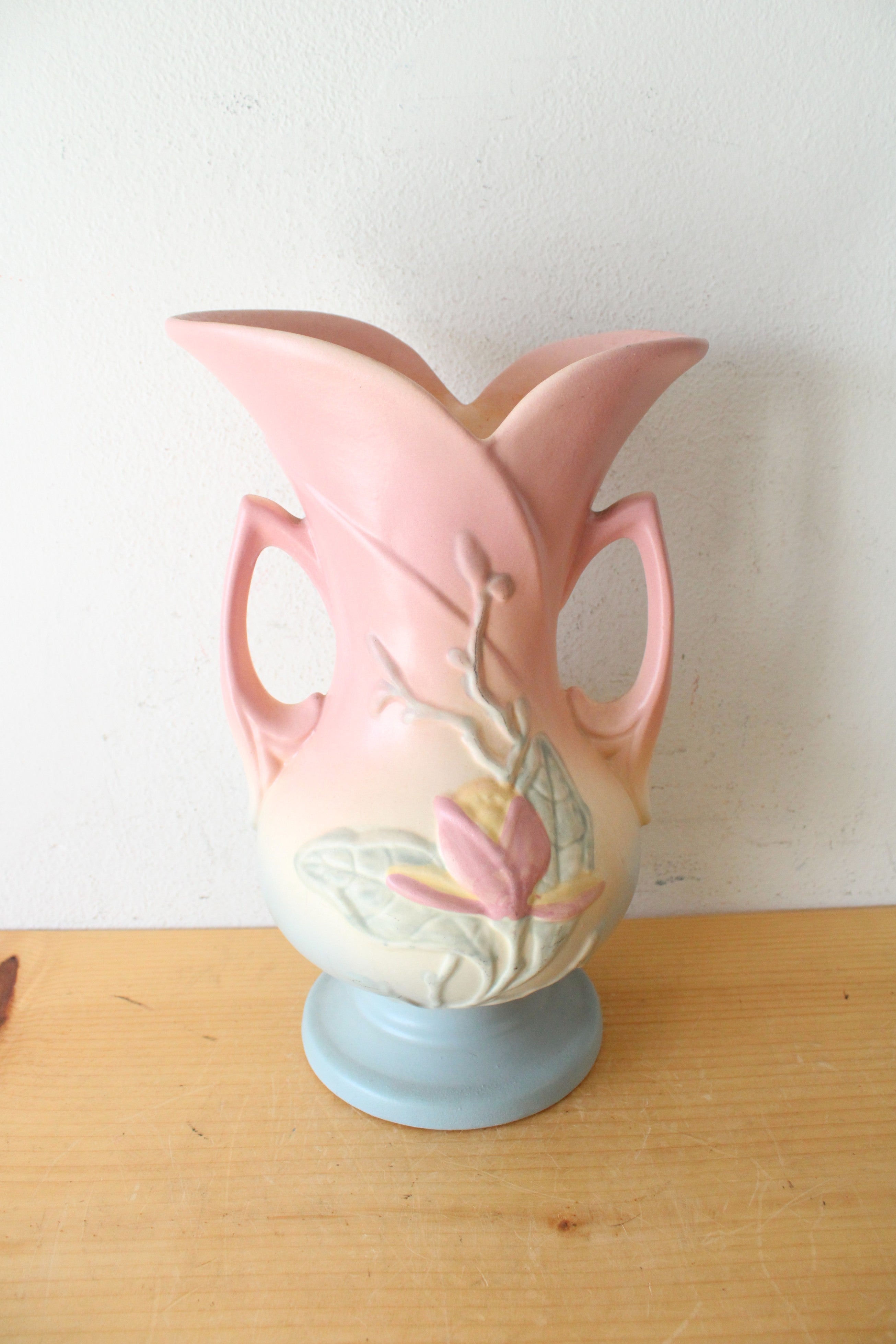 Vintage Hull Pink & Blue Magnolia Handled Vase