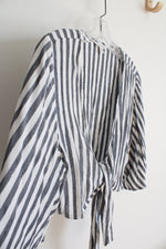 American Eagle Blue & White Striped Tied Front Top | M