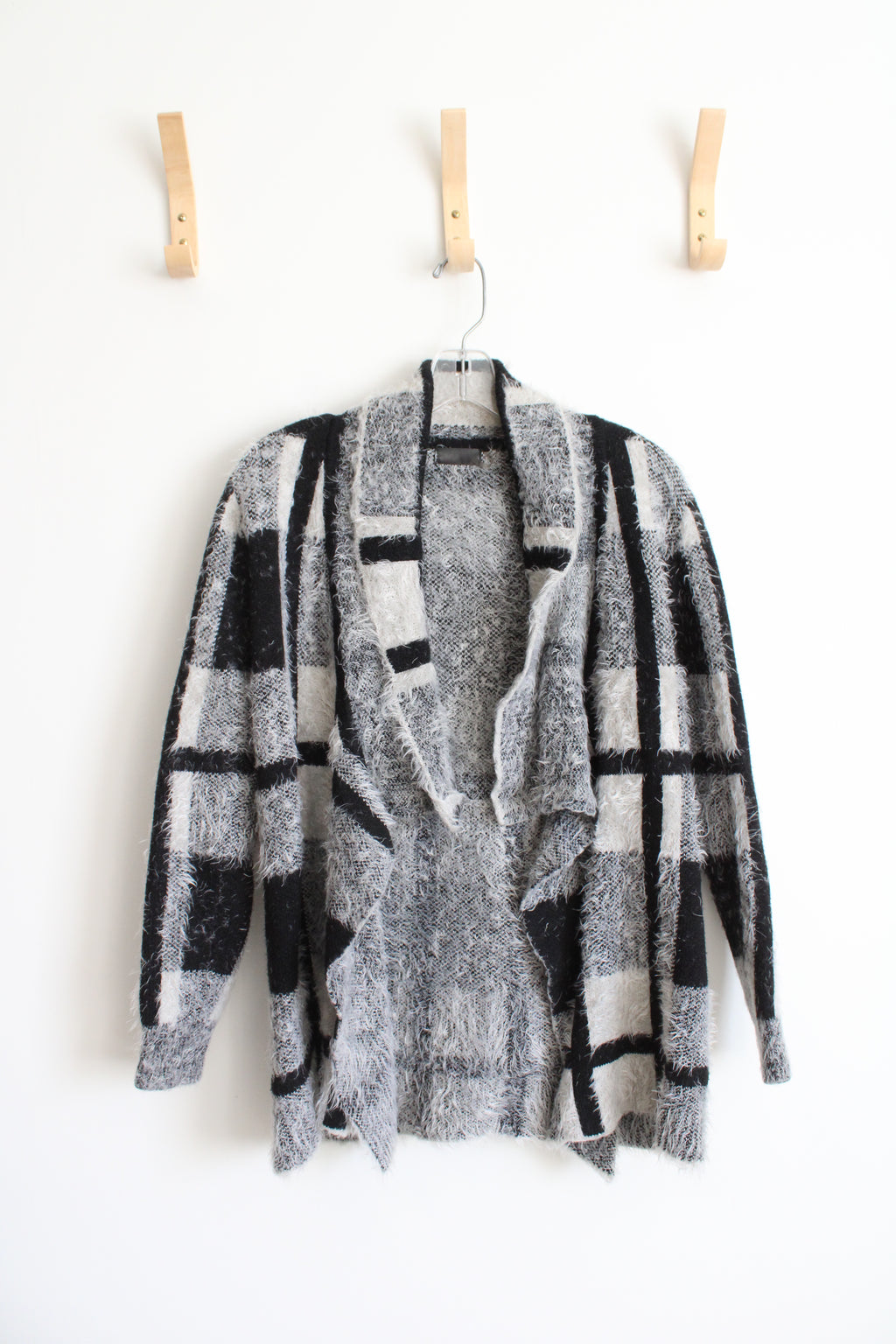 Black & White Checkered Fuzzy Open Cardigan | M