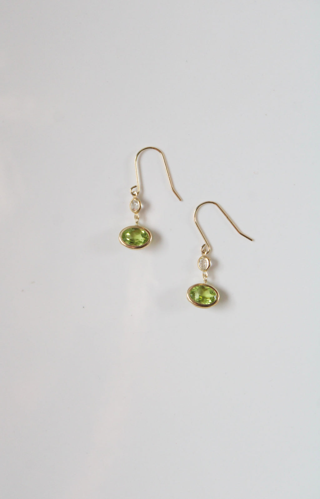 14KT Yellow Gold Peridot Green Stone Dangle Earrings