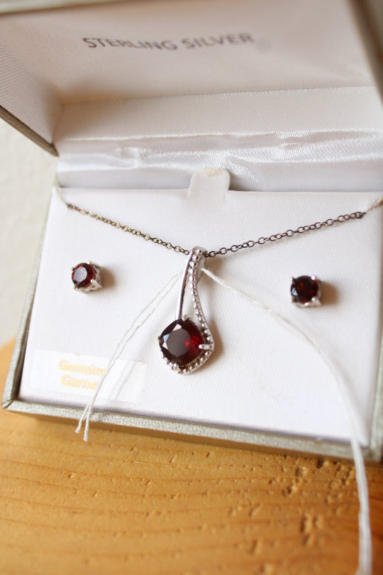 NEW Genuine Garnet in Sterling Silver Necklace and Earring Set