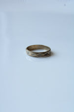 14K Yellow Gold Etched Band Ring | Size 7