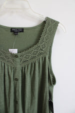 NWT Absolutely Famous Greet Sleeveless Top | M