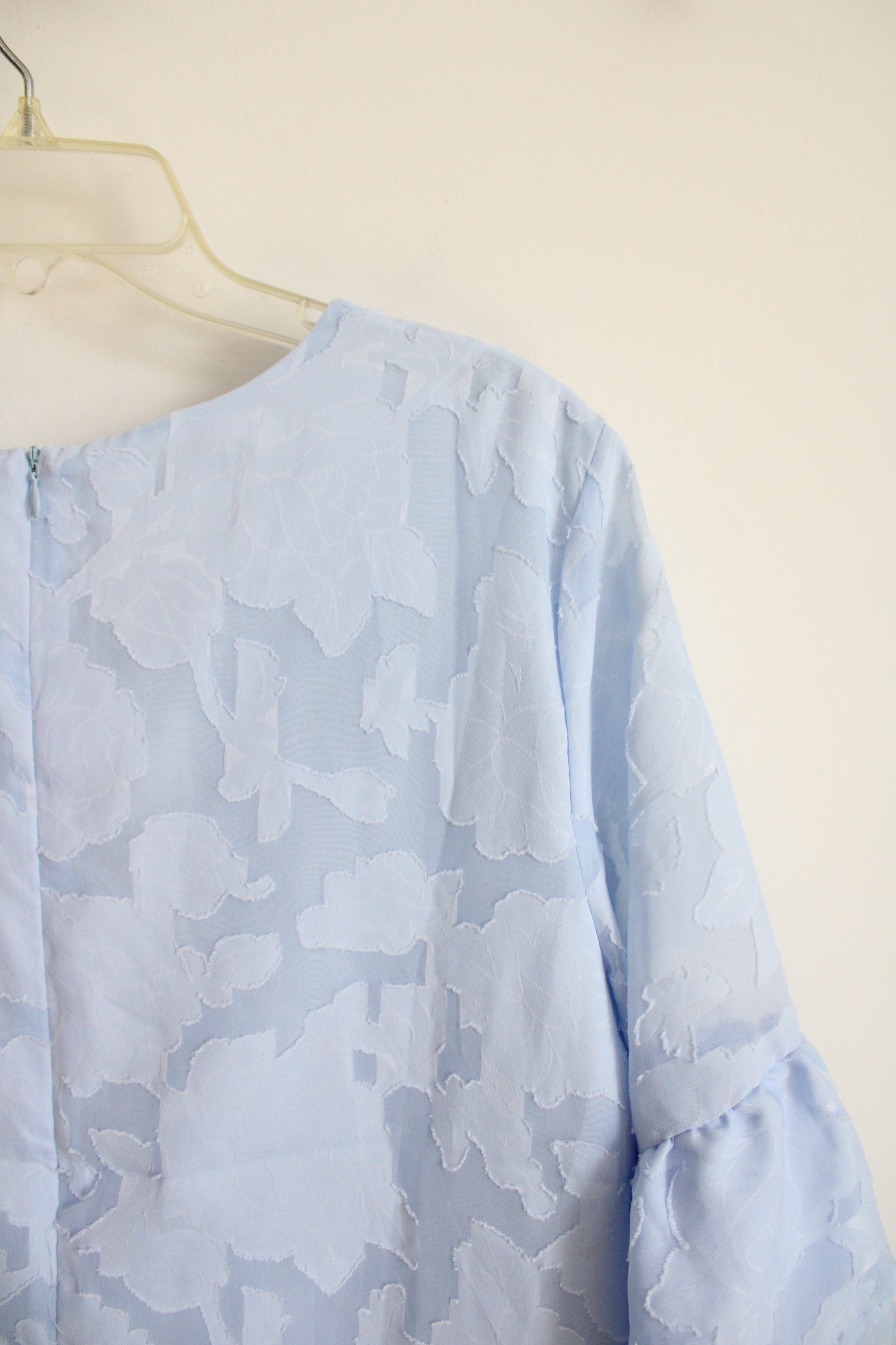 NEW Belongsci Light Blue Textured Leaf Dress | L