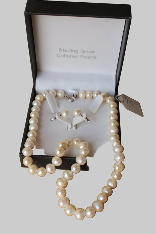 NEW Freshwater Pearls with Sterling Silver Clasp Necklace and Earrings Set