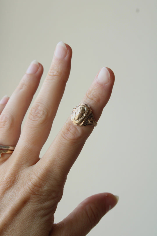 10K Yellow Gold Signet Ring | Size 4.5