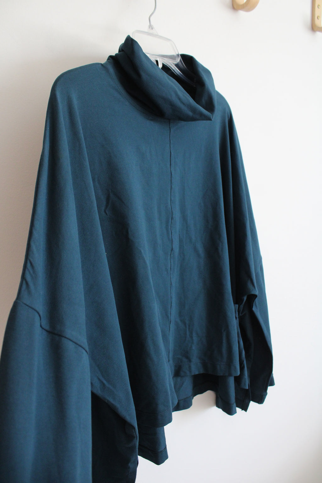 NEW Flutter Navy Pocket Long Sleeved Turtleneck Top | XL