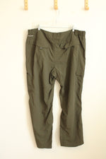 Columbia Army Green Pocket Pants | 42