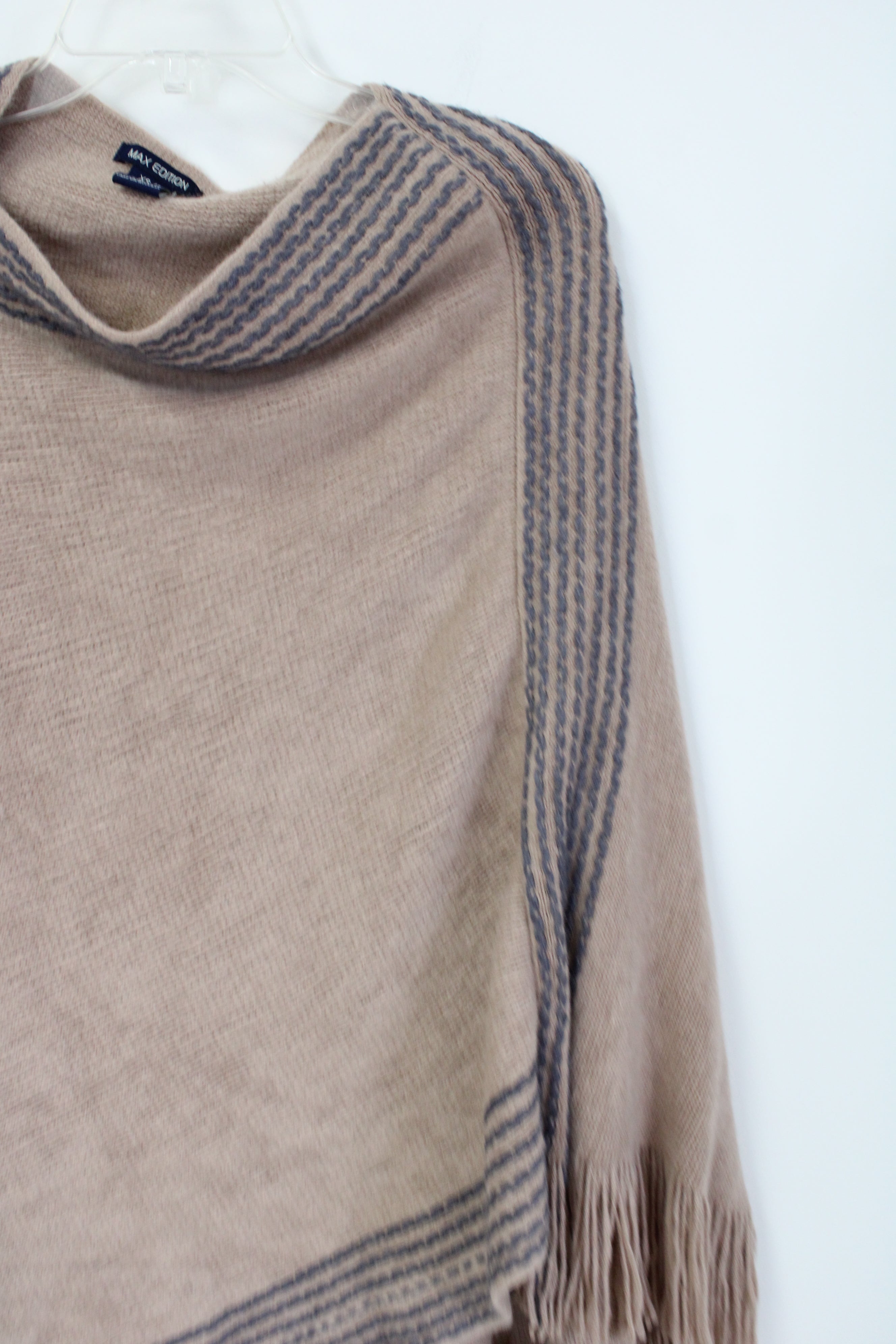 Max Edition Tan & Gray Knit Poncho Sweater | XS/S