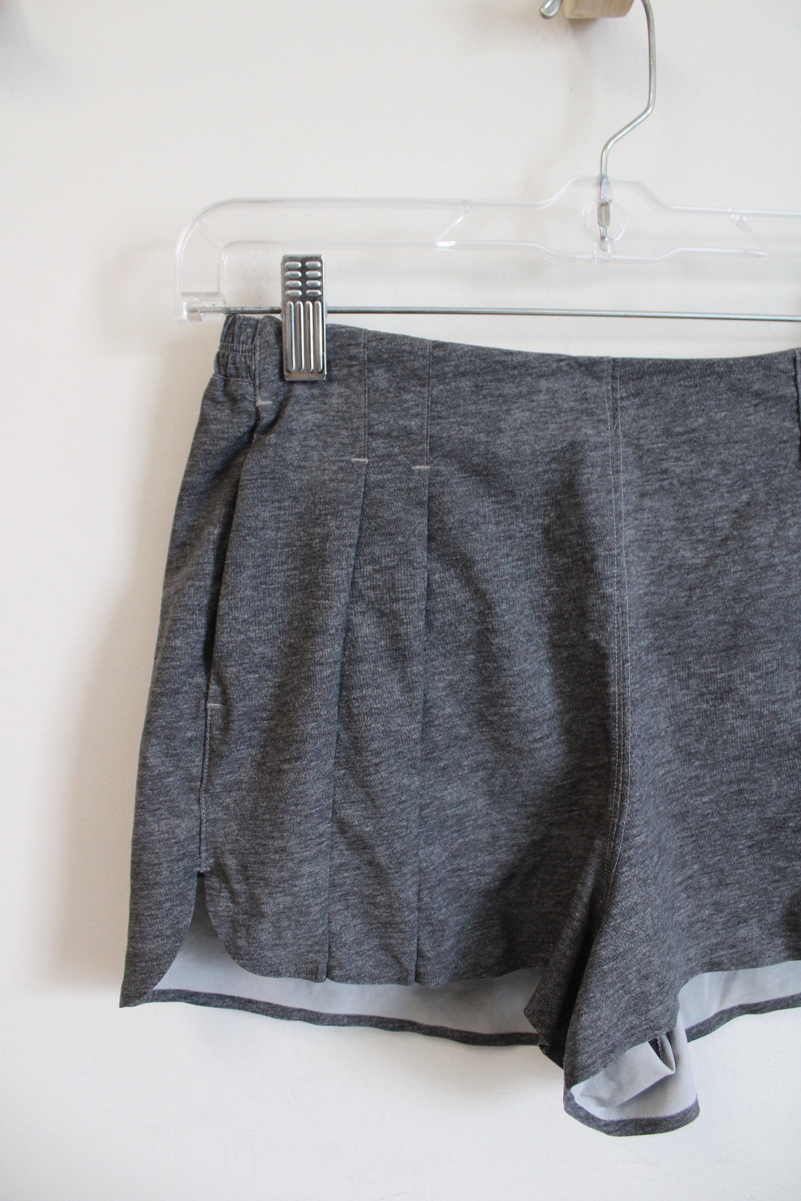 Lululemon Go Endeavor Pleated Gray Athletic Shorts | 4