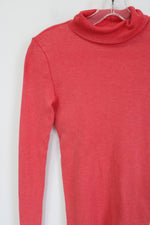Aerie Real Soft Coral Ribbed Turtleneck Long Sleeved Shirt | XS