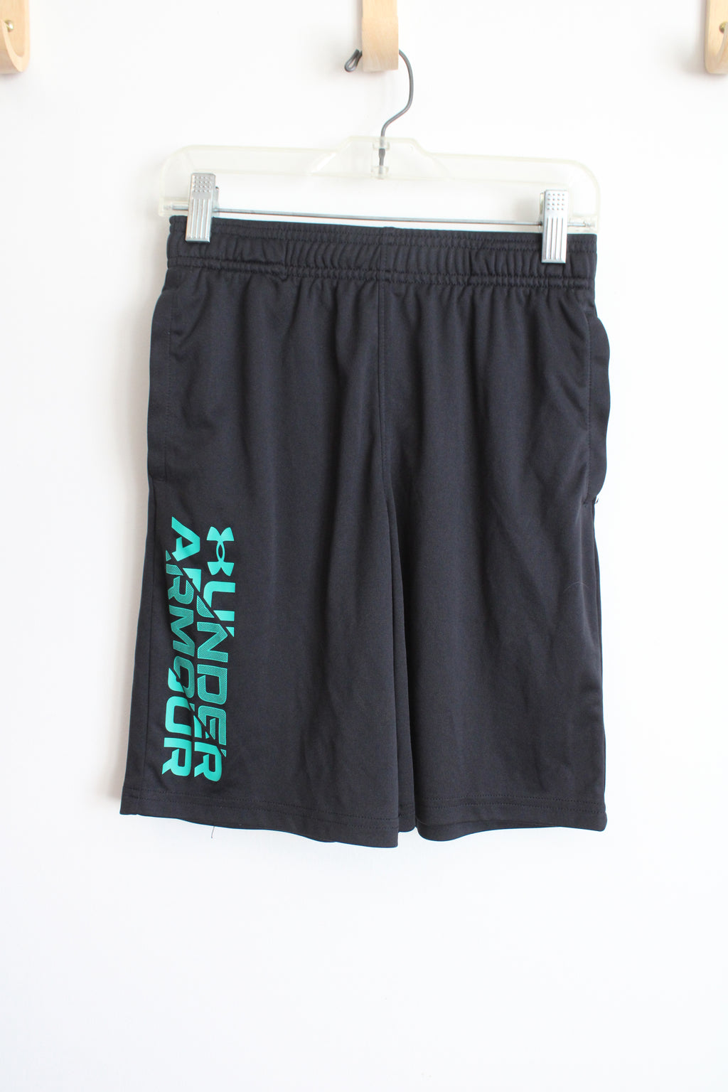 Under Armour Black Athletic Shorts | Youth M (10/12)