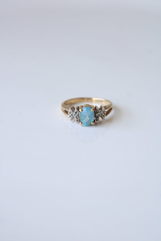 14K Yellow Gold Blue Topaz Ring | Size 6