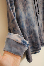 Poof! Blue Fleece Tie-dye Printed Cropped Hoodie | M