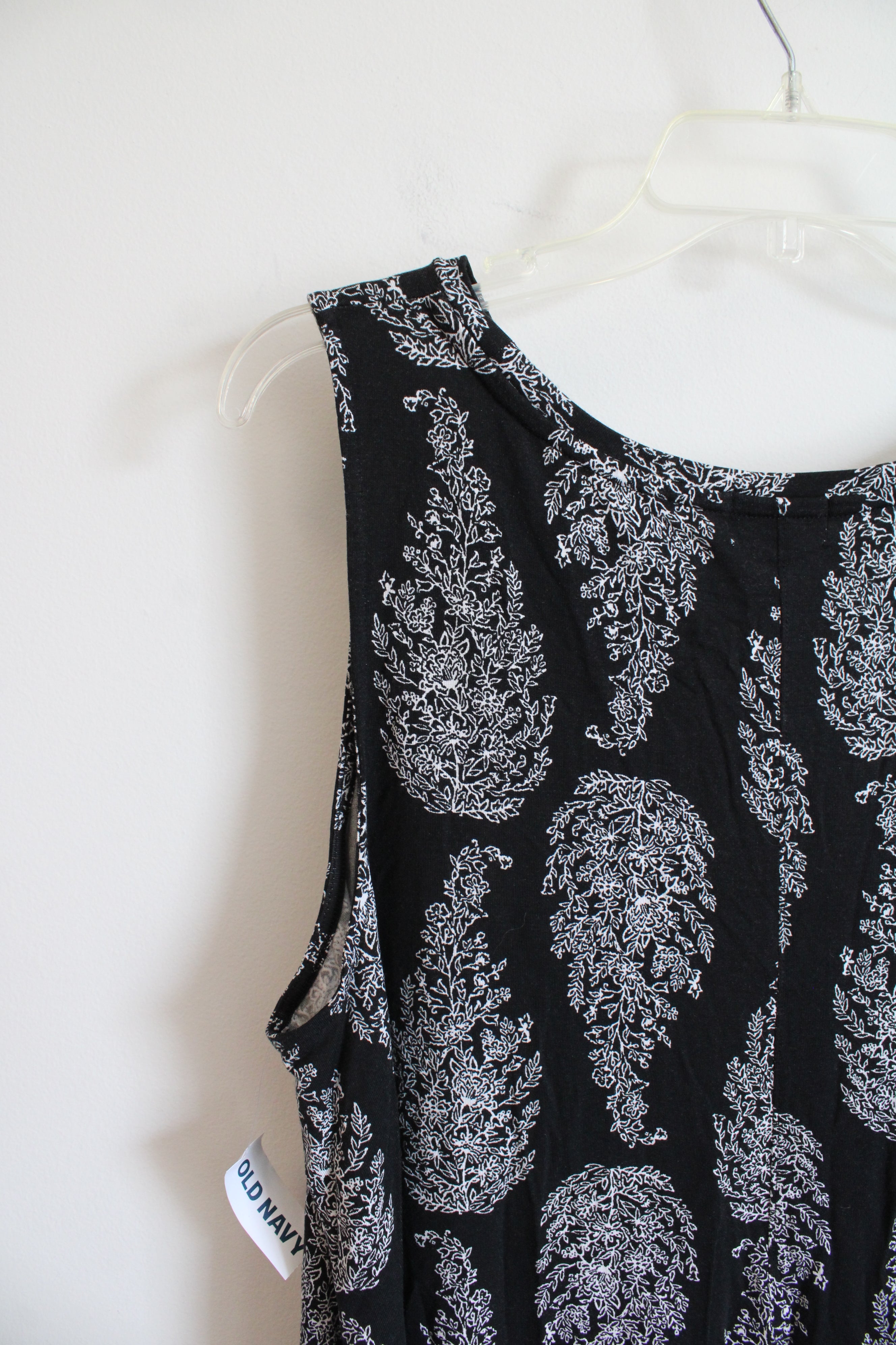 old navy black floral dress and White Black Dress and Thigh crew neck short sleeves rockabilly prom dress Size:size 3