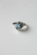14K White Gold Blue Topaz Oval Stone Ring | Size 8