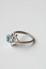 14K White Gold Blue Topaz Oval Stone Ring | Size 8