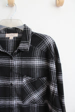 No Frills Black & White Plaid Cropped Button Down Top | L