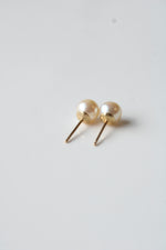 14K Yellow Gold Freshwater Pearl Stud Earrings