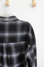 No Frills Black & White Plaid Cropped Button Down Top | L