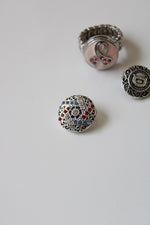 Stretch Band Button Ring