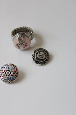 Stretch Band Button Ring