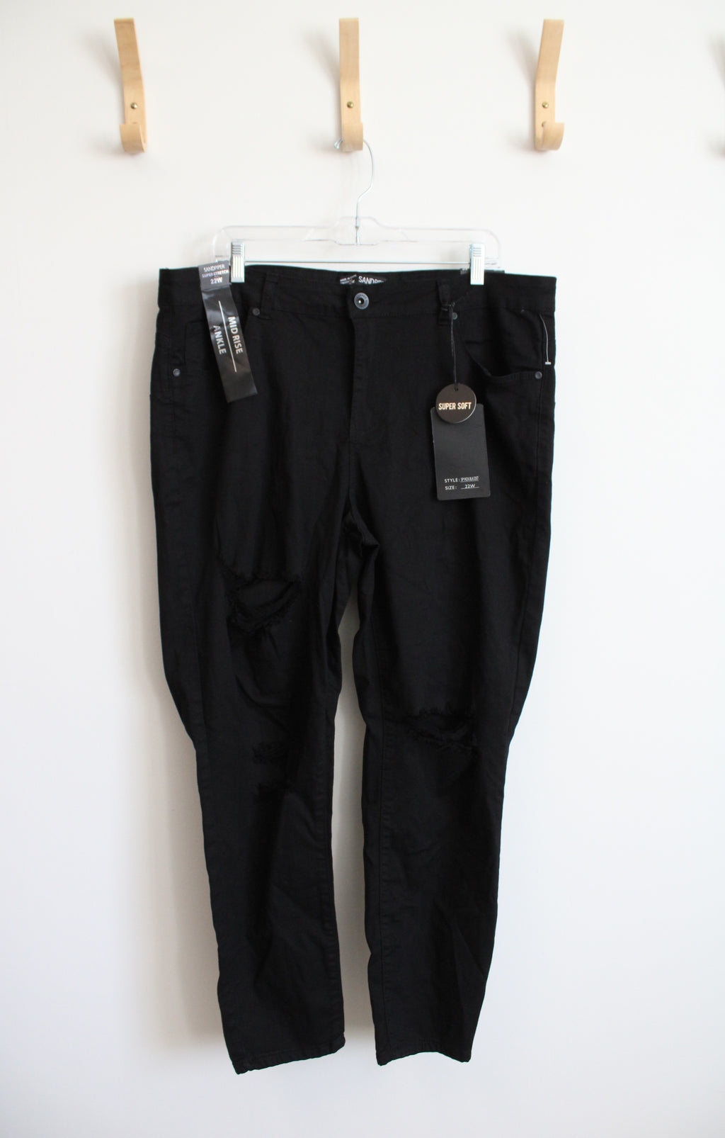 NEW Sandpiper Super Stretch Black Mid-Rise Ankle Jeans | 22W