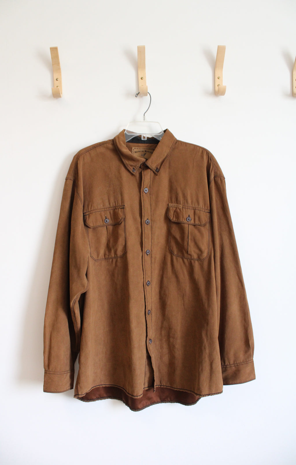 North River Outfitters Brown Button Down Shirt | L