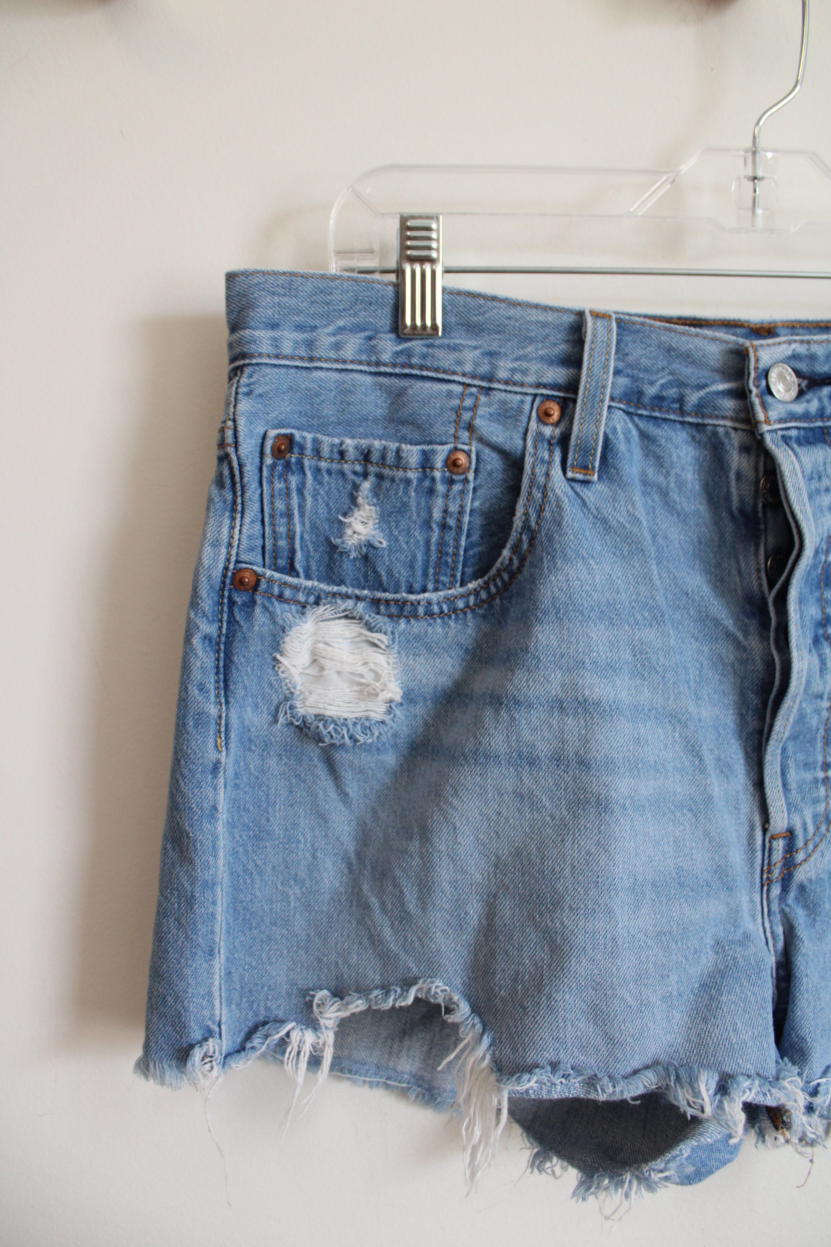 Levi's 501 Cut Off Jean Shorts | 32