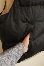 Tommy Hilfiger Reversible Black / Tan Zipper Puffer Vest with Logo