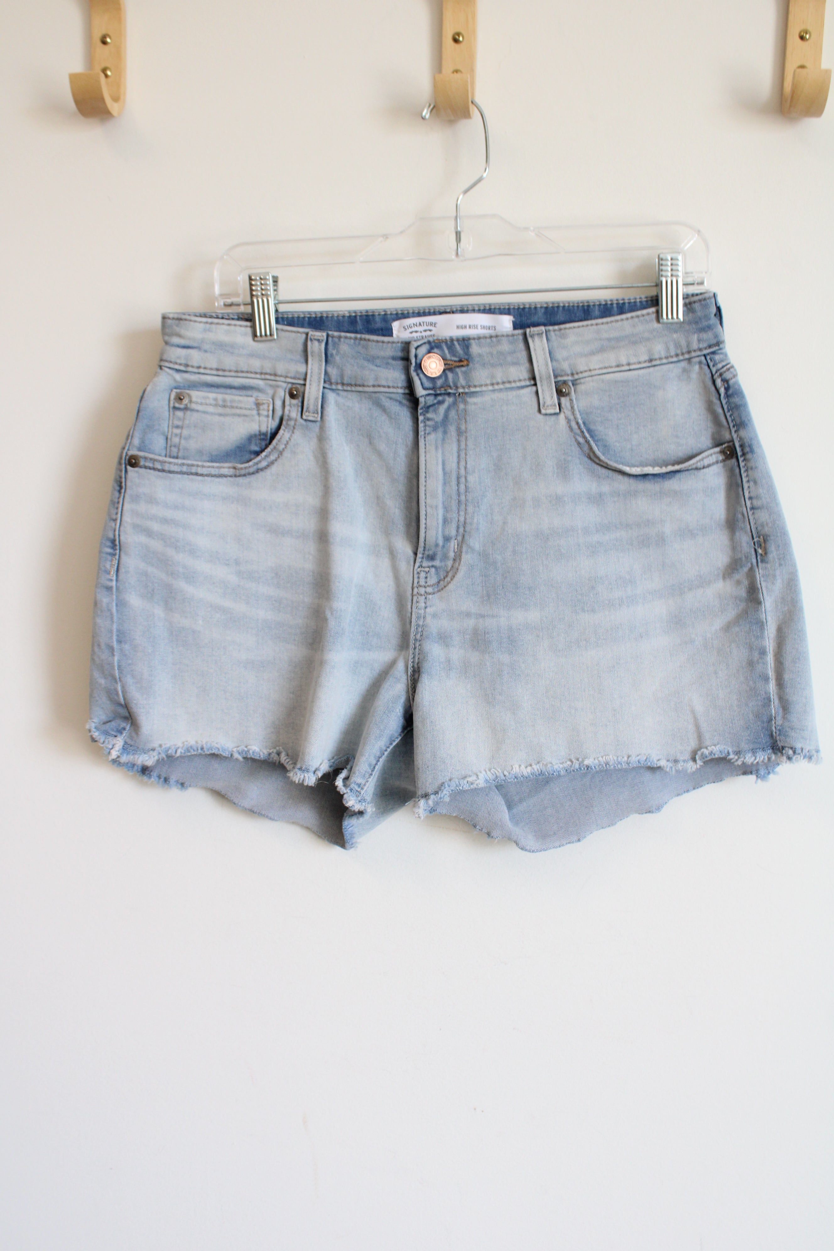 Levi's Signature High Rise Light Wash Shorts | 10