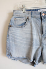 Levi's Signature High Rise Light Wash Shorts | 10