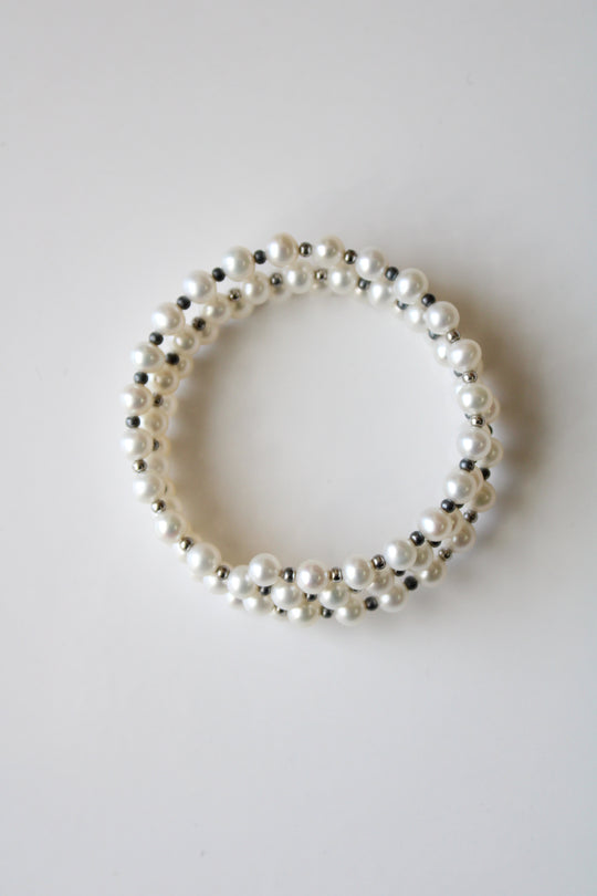 Ivory Genuine Pearl Memory Wire Bracelet