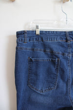 D. Jeans Medium Wash Jeans | 20W