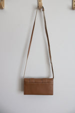 Brighton Tan Western Silver Belt Buckle Crossbody Pebble Leather Wallet Purse